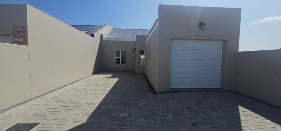 2 Bedroom Property for Sale in Middedorp Western Cape